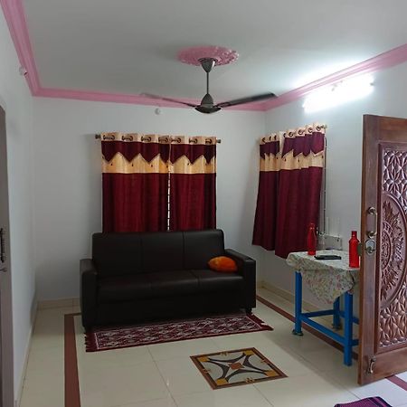 Madurai Koodal Nagar Homestay Exteriör bild