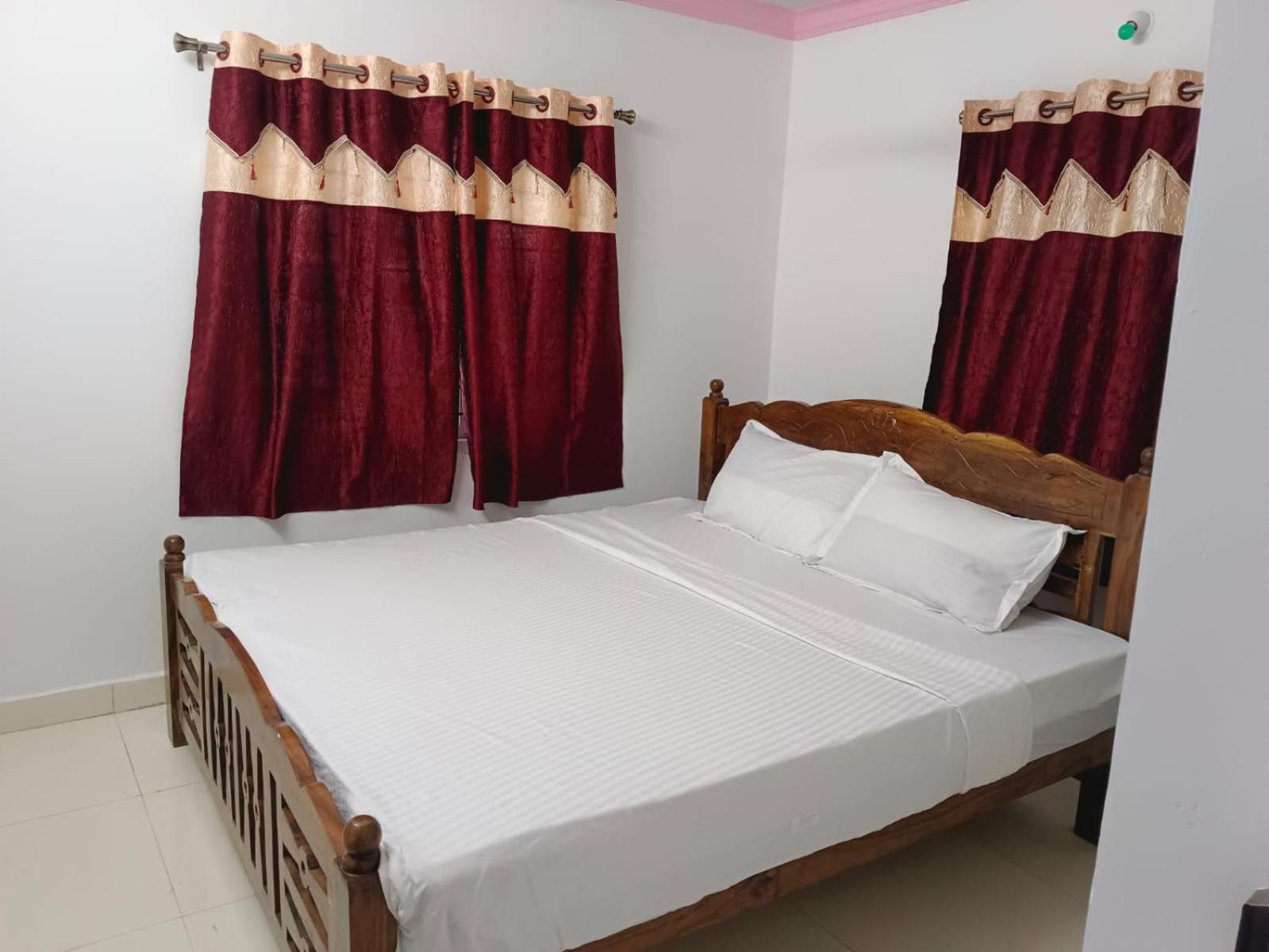 Madurai Koodal Nagar Homestay Exteriör bild